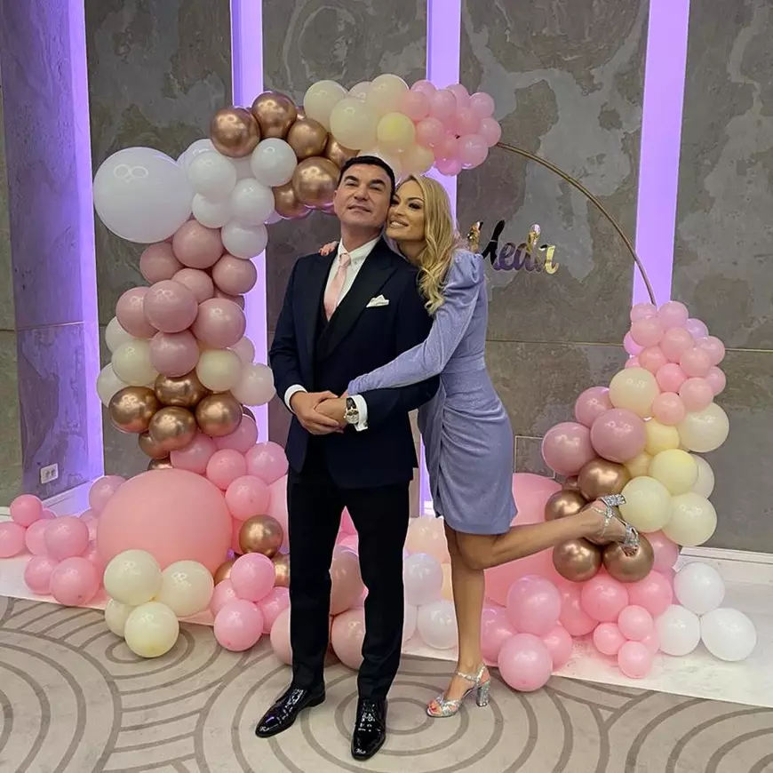 Cum se simte Valentina Pelinel la două săptămâni de la operația la picior: „Am reușit să elimin o cârjă”