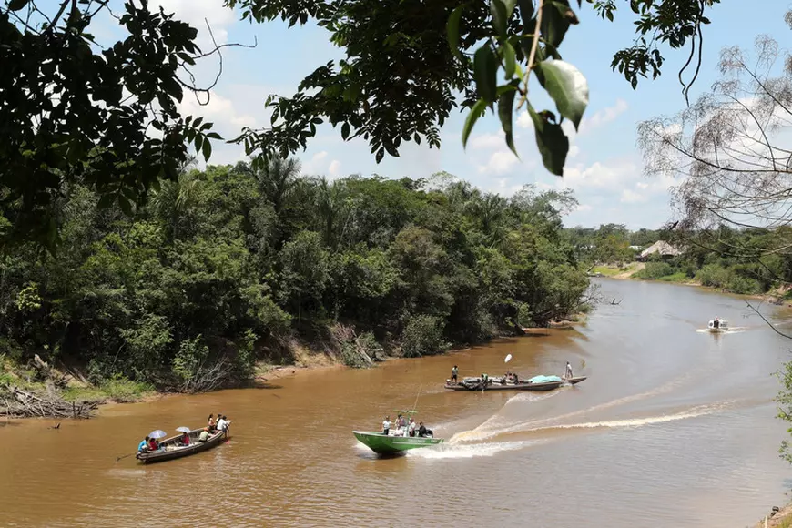 „Nu știam nimic de COVID!”. Vaccinarea a ajuns la indigenii din Peru, „poporul uitat” al pandemiei