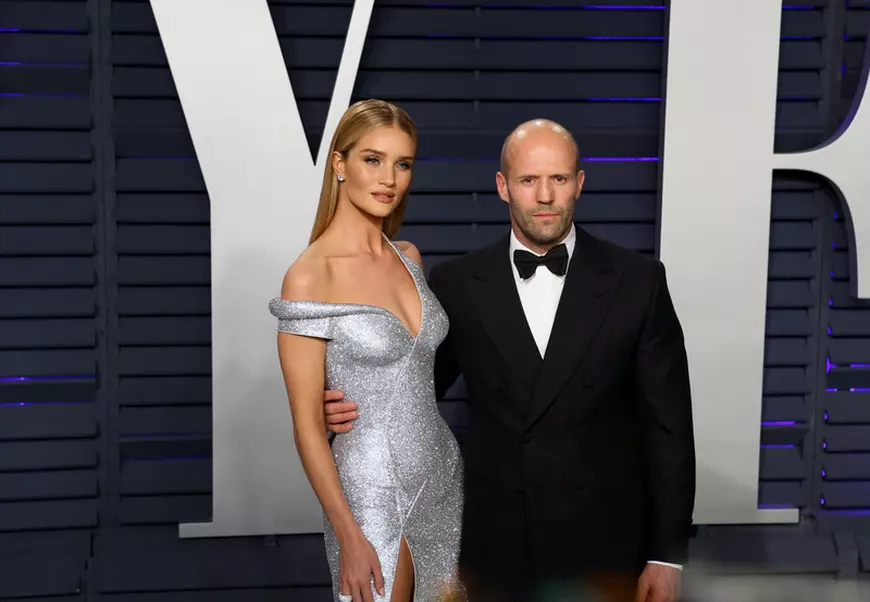 „Am datorii și mi-am pierdut casa”. Escrocată de 60.000 de euro în numele lui Jason Statham