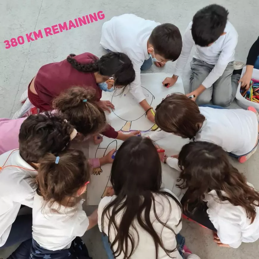 Actorul care aleargă de 143 de zile câte 20 km, ca să strângă bani pentru copiii defavorizați: „Nu vreau să cumpăr impresia că fac un bine”