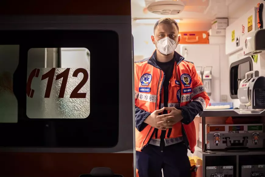 O parte din oamenii cărora le-ai zis „mulțumesc” în ultimul an. „Lumea are nevoie de niște urme de normalitate” 