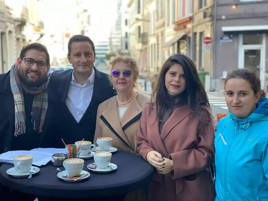 O româncă, primul stagiar pensionar din Parlamentul European: „Învăț de la absolut oricine are ceva inteligent de arătat”