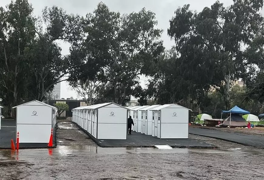 Arnold Schwarzenegger a făcut donații de Crăciun pentru veteranii americani fără adăpost