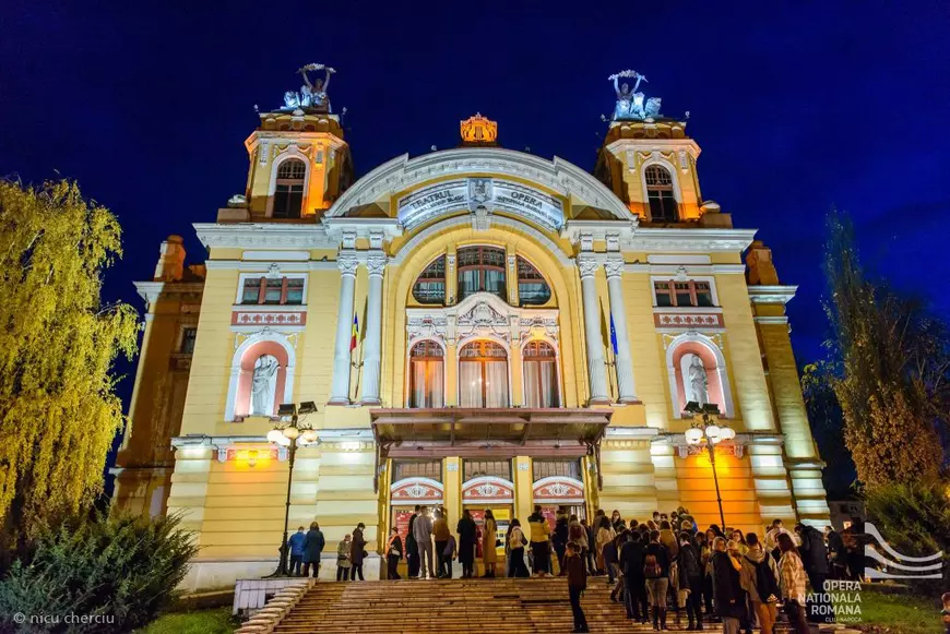 Cele mai multe opere naționale nu știu câți angajați s-au vaccinat anti-COVID. „Unii artiști au fost reticenți și la testarea PCR”