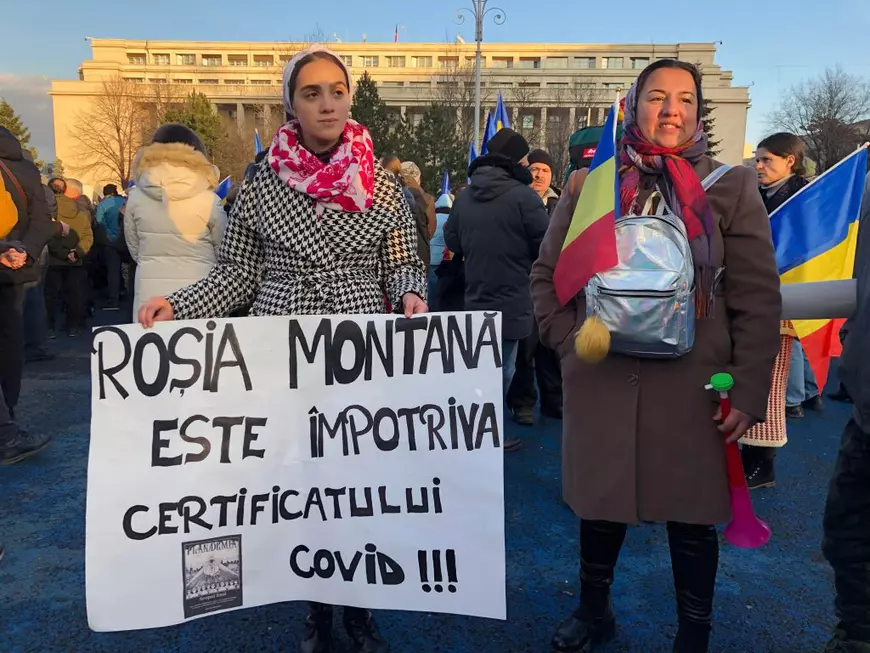 Cine sunt şi ce au vrut unii dintre cei care au fost astăzi la protestele de la Parlament și Piața Victoriei: „Am venit să ne certăm cu politicienii“