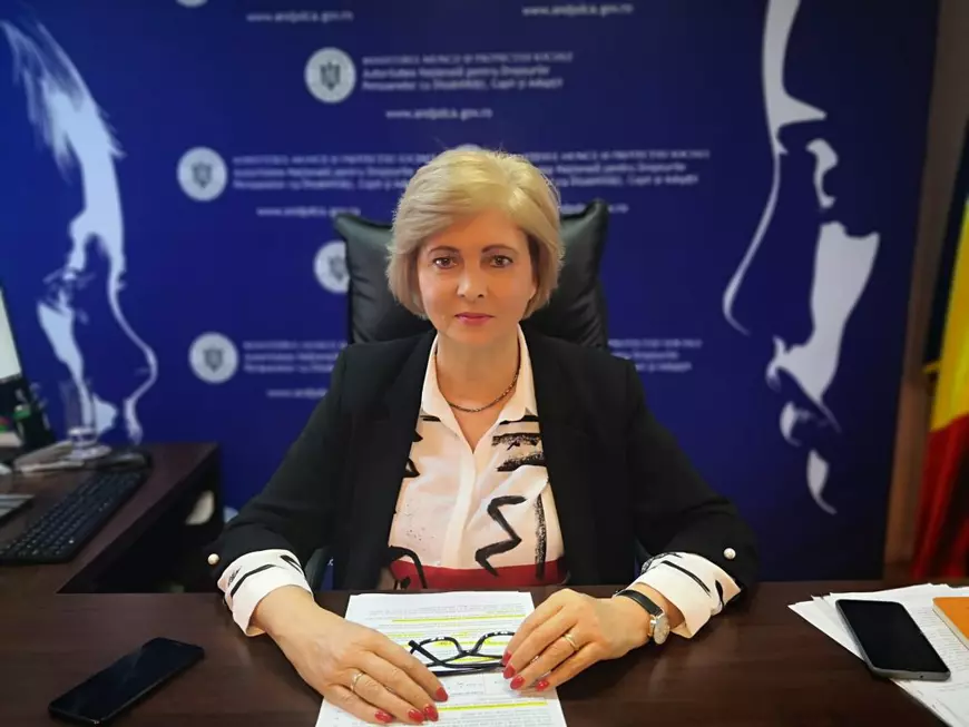 Numărul adopțiilor a crescut cu aproape 50% în acest an. Șefa Autorității care se ocupă de adopții: „70-80% dintre familii vor copii sub 7 ani. Aici e problema!”