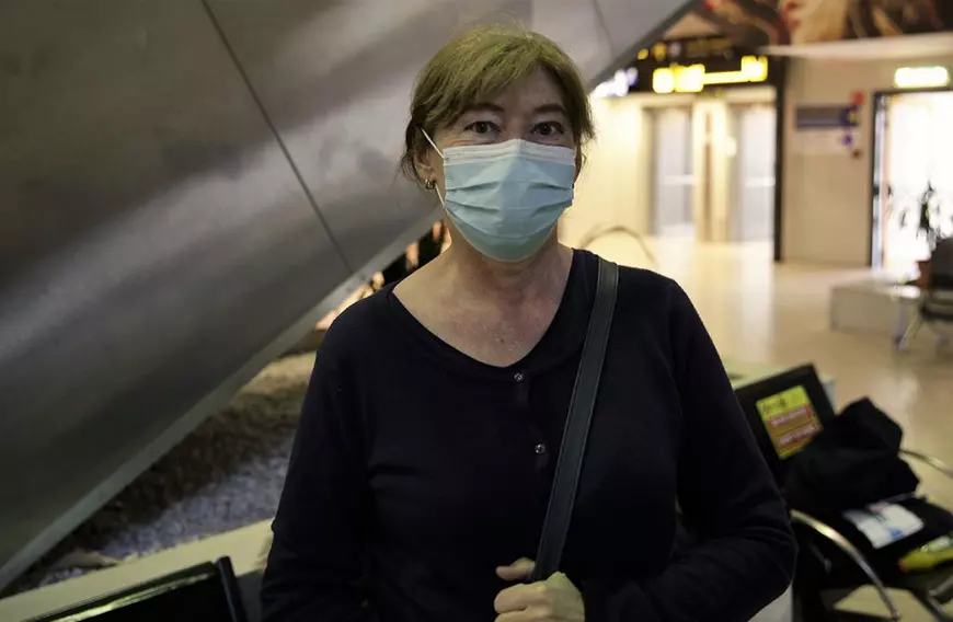 Reportaj la aeroport, de 1 Decembrie. România părinților rămași acasă: „Merg câțiva ani afară și dup-aia, nostalgia îi omoară”