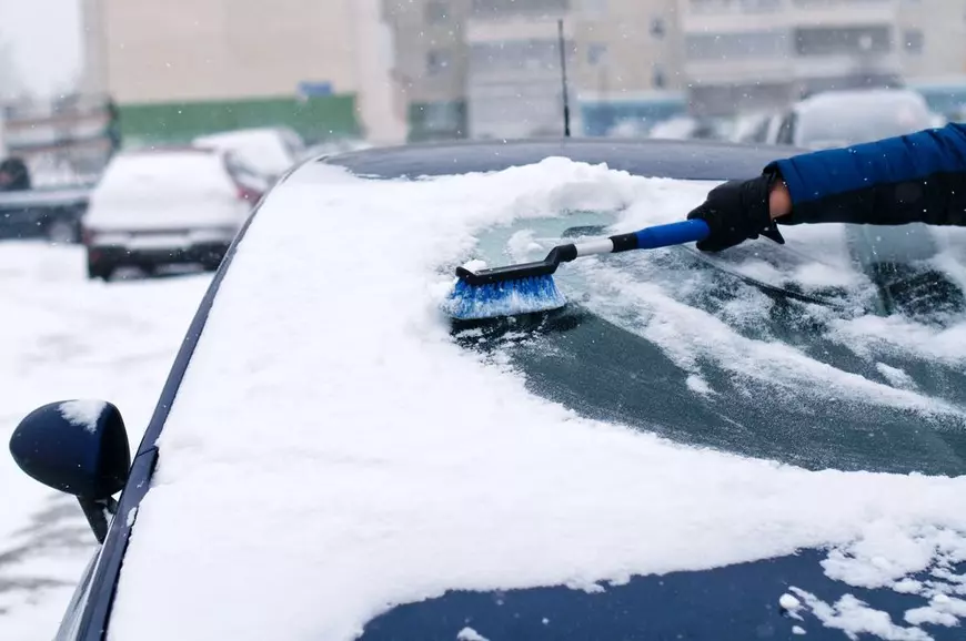 Cum poți proteja vopseaua mașinii tale pe timp de iarnă
