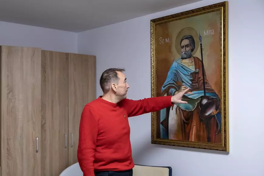 REPORTAJ. Cum a transformat un preot suferinţa personală într-o cetate a binelui pentru mame şi copii în dificultate: „Credinţa fără fapte este moartă”