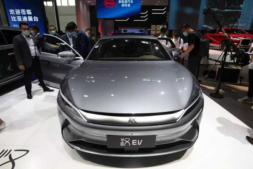 2021, anul mașinilor electrice. Tesla a crescut rapid, dar China este adevăratul câștigător