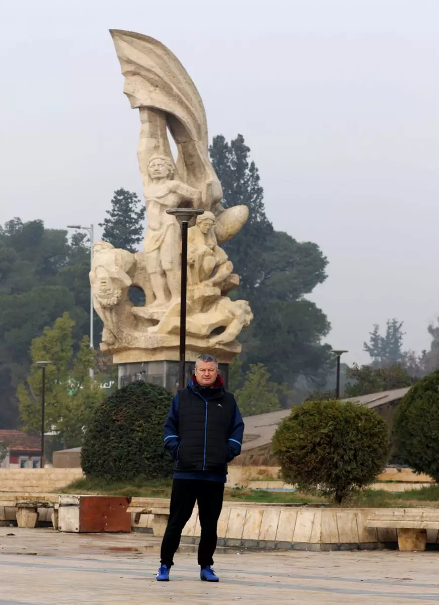 Viața unui român care s-a întors să muncească de două luni în Siria: „Cenușiul vieții de aici îmi amintește de trecutul nostru”