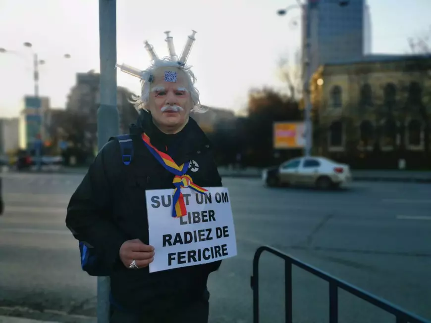 Cine sunt şi ce au vrut unii dintre cei care au fost astăzi la protestele de la Parlament și Piața Victoriei: „Am venit să ne certăm cu politicienii“