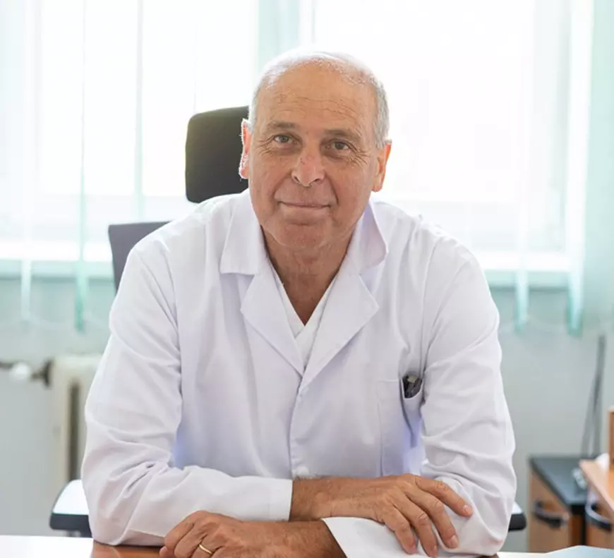 Câţi vindecaţi de COVID s-au reinfectat şi au ajuns în spitale la debutul valului 4. Cifrele din 28 de judeţe