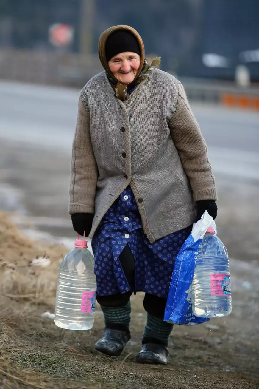 REPORTAJ. Românii de lângă Ucraina vorbesc cu îngrijorare despre posibila invazie a rușilor. „Ce-s 40 de kilometri dacă se ajunge pân’ la graniță?”