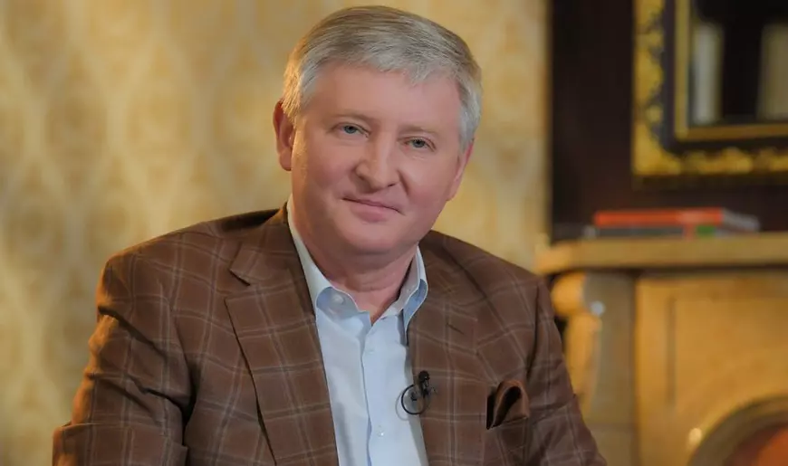 Oligarhii ucraineni părăsesc țara. 20 de chartere și avioane private au plecat de la Kiev doar duminică