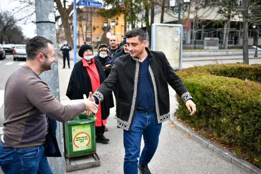 „Domnu‘, o să fie război?”. Când George Simion vrea și el înarmare