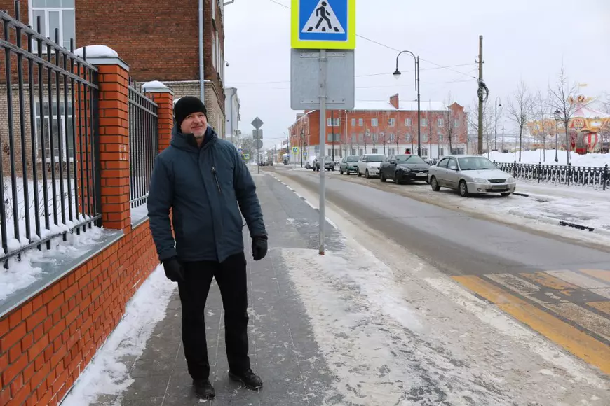 Corespondență din orașul interzis, unde a fost creat Kalașnikov și care produce acum rachete. Cum trăiesc cu adevărat muncitorii ruși?