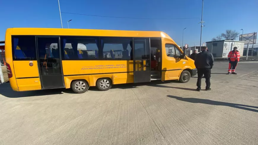 Reportaj de la vama Isaccea. Lungul exod al copiilor, al femeilor și-al celor ce-și permit să fugă din Ucraina spre Germania sau Austria