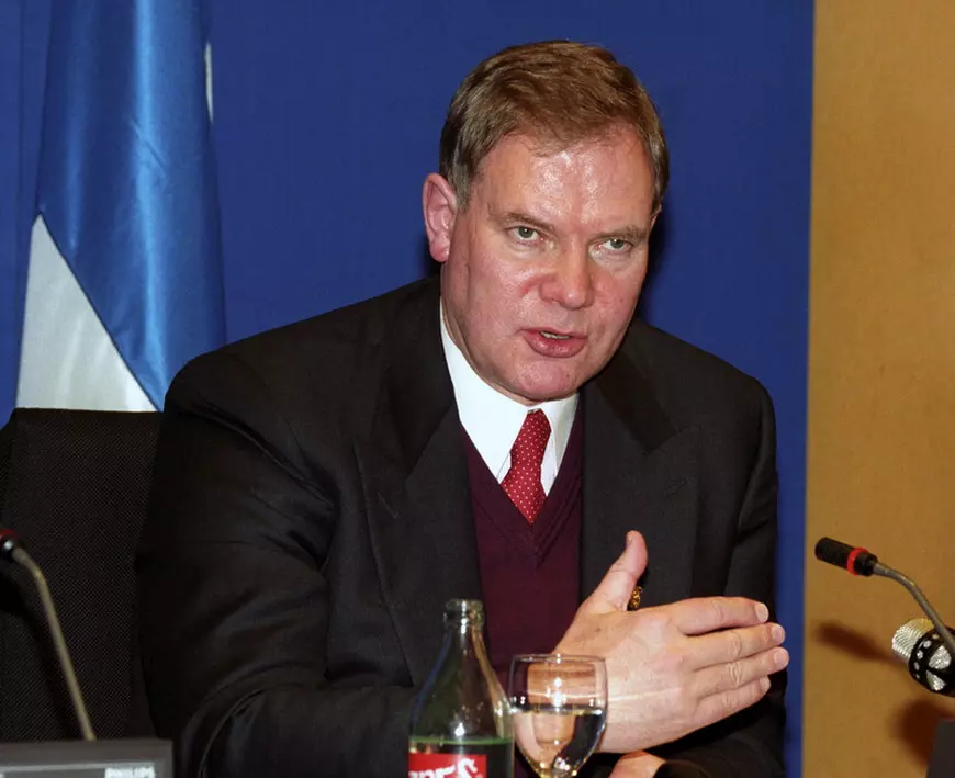 Lista rușinii cu politicienii occidentali care au primit joburi din partea Rusiei lui Putin: premieri celebri, miniștri, comisari