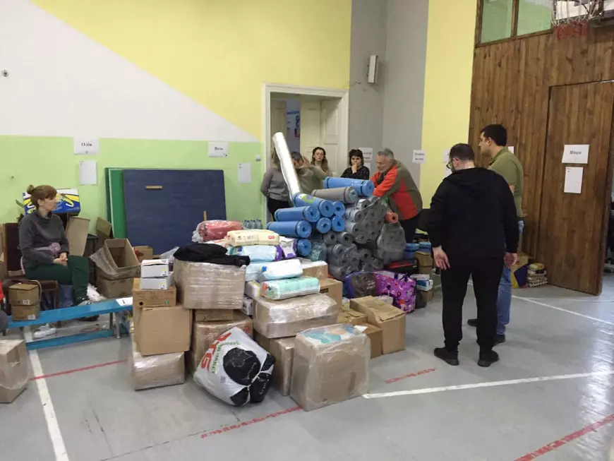 4,5 tone de alimente și medicamente donate de români au ajuns în primul oraș bombardat din vestul Ucrainei: Ivano-Frankivsk