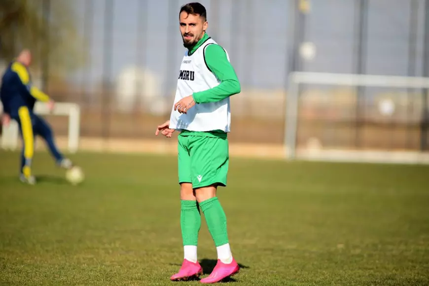 „Mă rog pentru bunica și verișorii mei din Cernăuți”. Teama în care trăiește fotbalistul portughez de origine ucraineană Ivan Buha