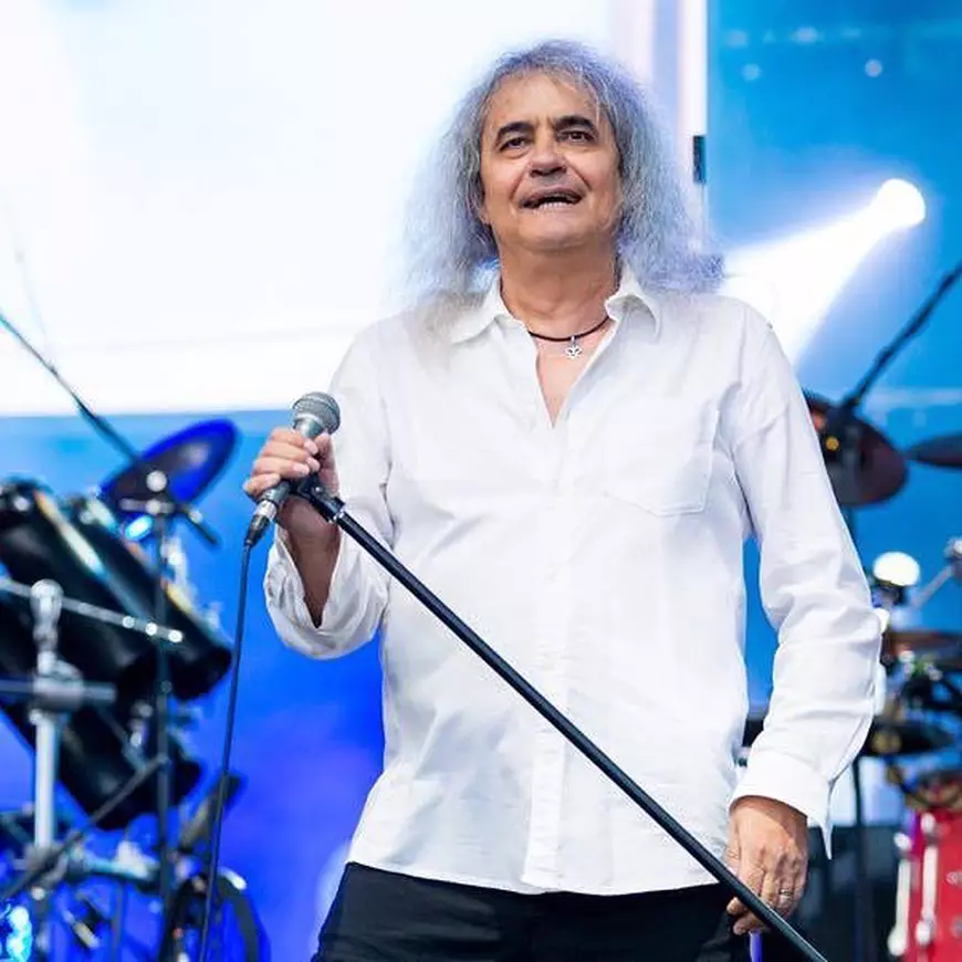 Cristi Minculescu a renunțat la Facultatea de Hidrotehnică pentru muzică. Părinții lui nu au fost de acord ca el să devină artist