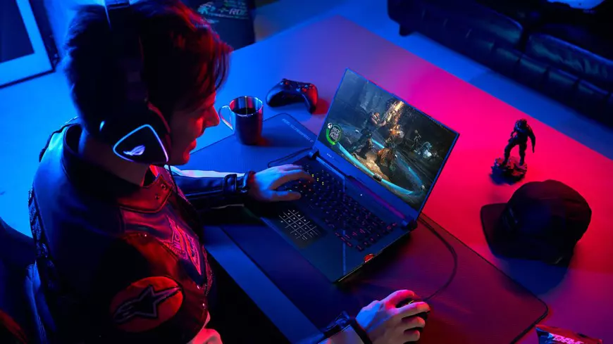 ROG Strix SCAR 17 (G733Z): gaming la nivel de competiție