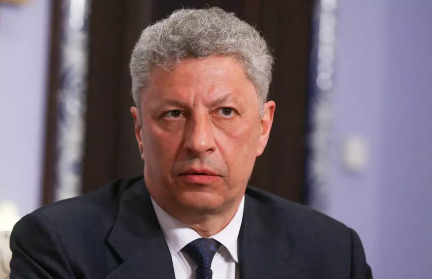 Cine e premierul propus de ruși în Ucraina: a sărit să bată un parlamentar care i-a reproșat că face drumuri dese la Moscova