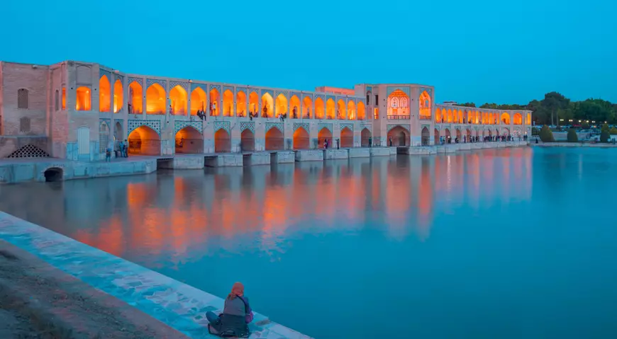 Poduri celebre din lume -  Khaju 