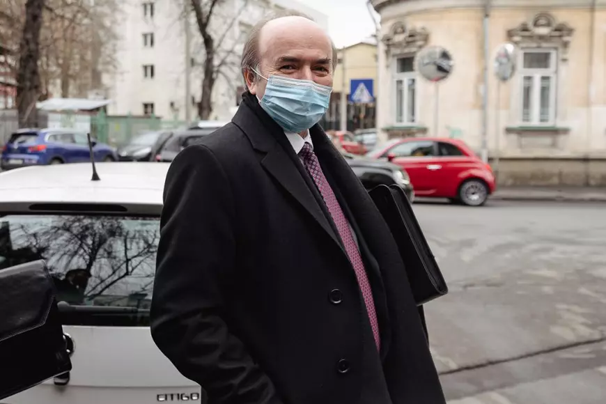 Tudorel Toader o apără pe Elena Udrea în procesul „Gala Bute”