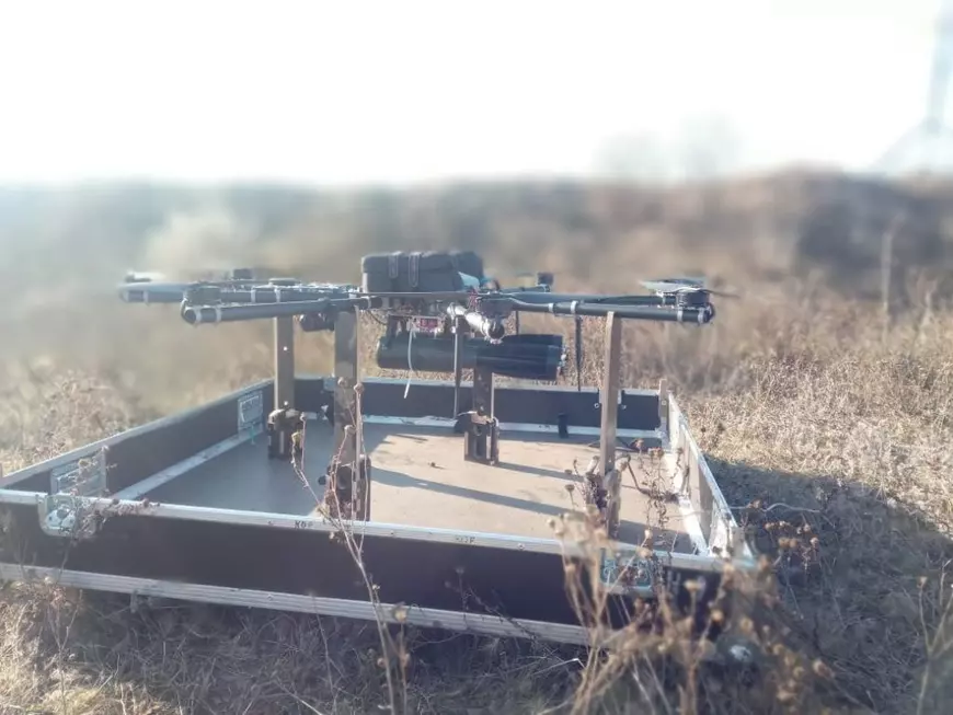 Momentul în care drone R-18 ucrainene distrug tancuri rusești Ural T-72. Cine este unitatea de elită Aerorozvidka