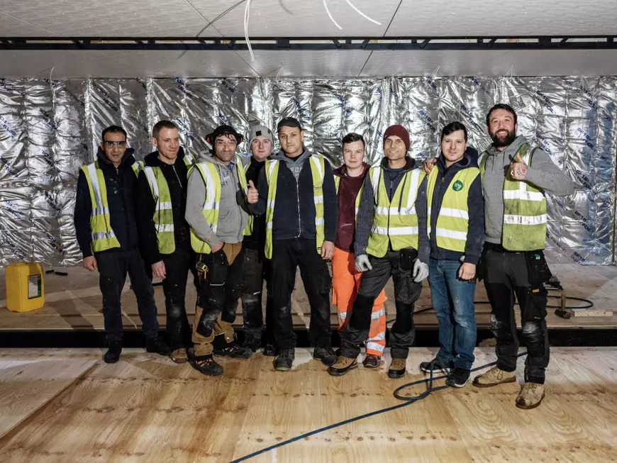 Viața și patimile unui român pe care l-a salvat plecarea în străinătate: „Dacă era să rămân în țară, ori eram la pușcărie, ori eram un bețiv profesionist, ori eram mort”