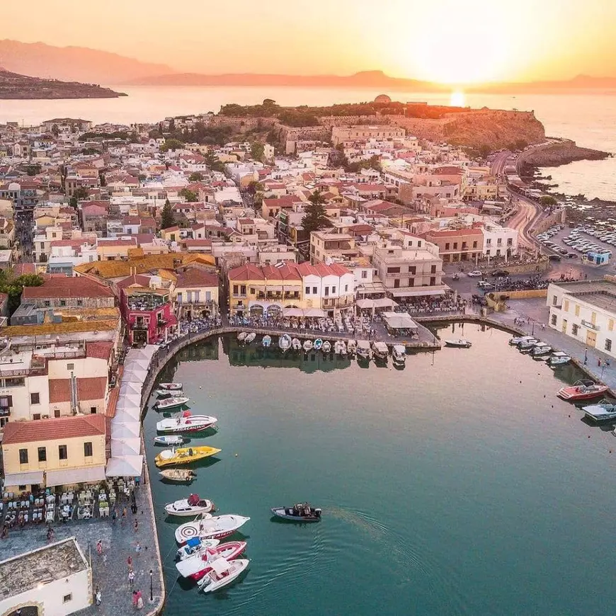 Românul care construiește apartamente în Rethymno: „Nu știu ce înseamnă bogăția, dar nu duc grija zilei de mâine”