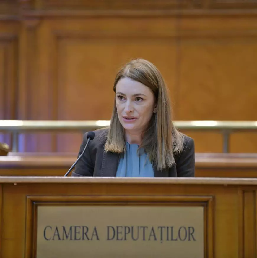 Date și fapte din biografia deputatei PSD Ana Maria Cătăuță, omul lui Geoană din Parlament