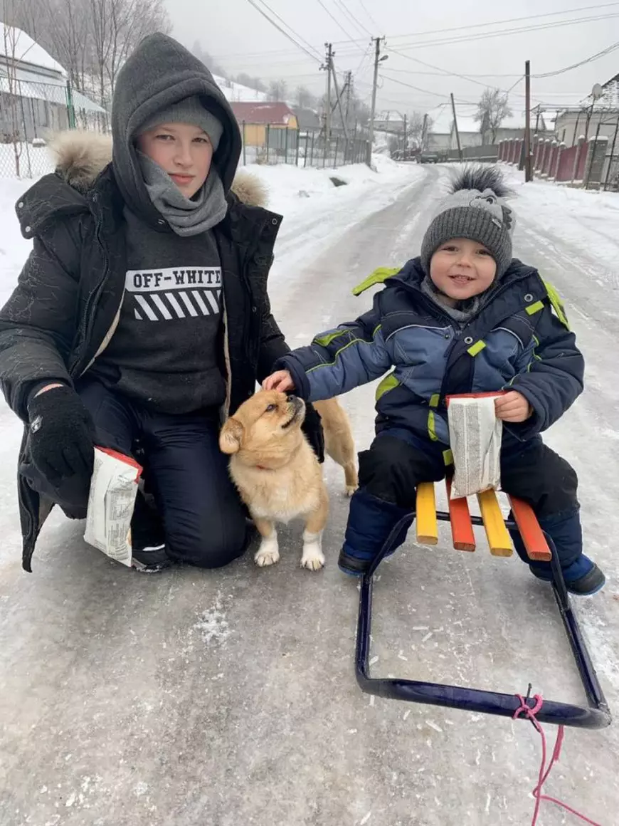 Un copil de 12 ani care se juca „de-a războiul” cu prietenul său, ucis de doi soldați ucraineni: „Au început să tragă în ei fără avertisment”