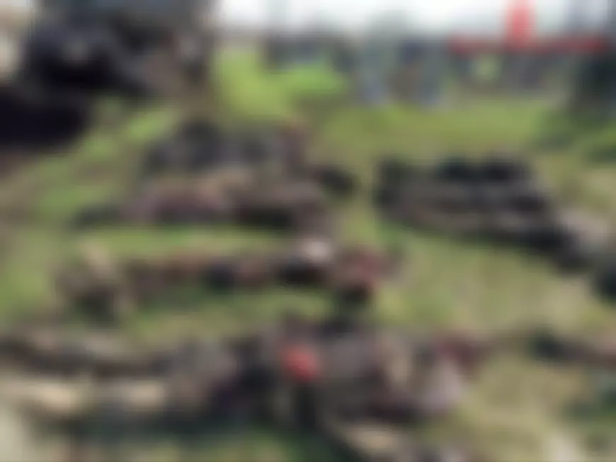 Rușii aruncă în gropi comune soldații ucraineni pe care îi ucid în Donbas: „Nu e timp să ne ocupăm corect de morți”