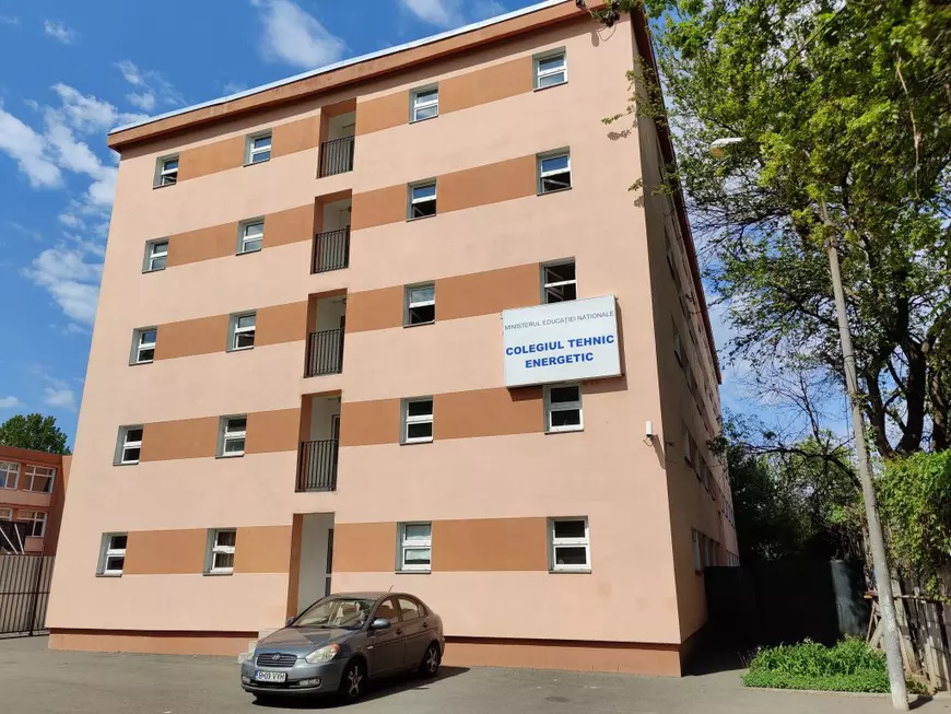 Trei copii ucraineni cazați într-un cămin studențesc din sectorul 5 au ajuns la spital cu enterocolită. Ce spun medicii