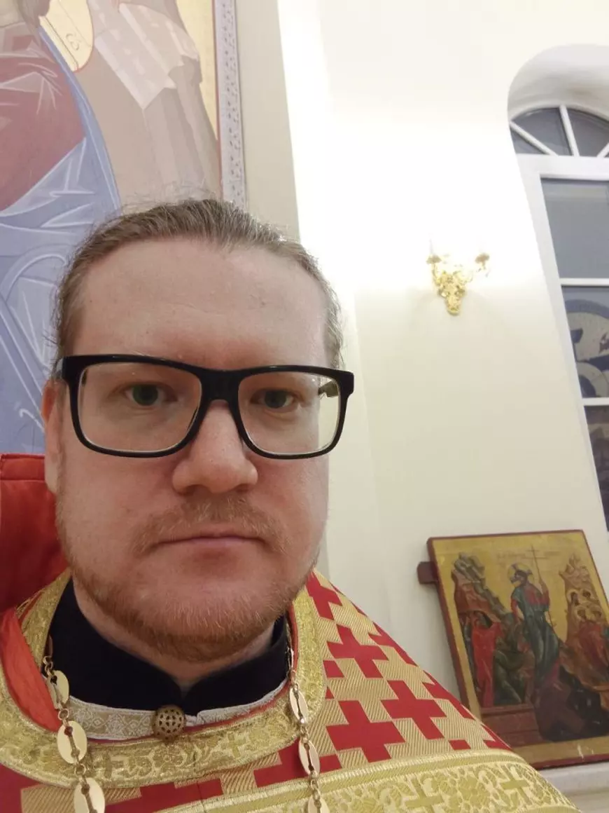 EXCLUSIV. „Nu putem eradica răul, dar putem face dificilă comiterea lui”. Un preot rus și unul estonian, care aparțin de Moscova, își ridică vocile împotriva războiului și a patriarhului Kirill