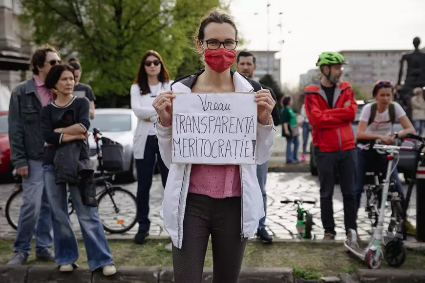 Reportaj. Ce înseamnă acțiunea de kompromat a jurnalistei Emilia Șercan: „Riscăm să ne pierdem și puțina democrație pe care o avem”