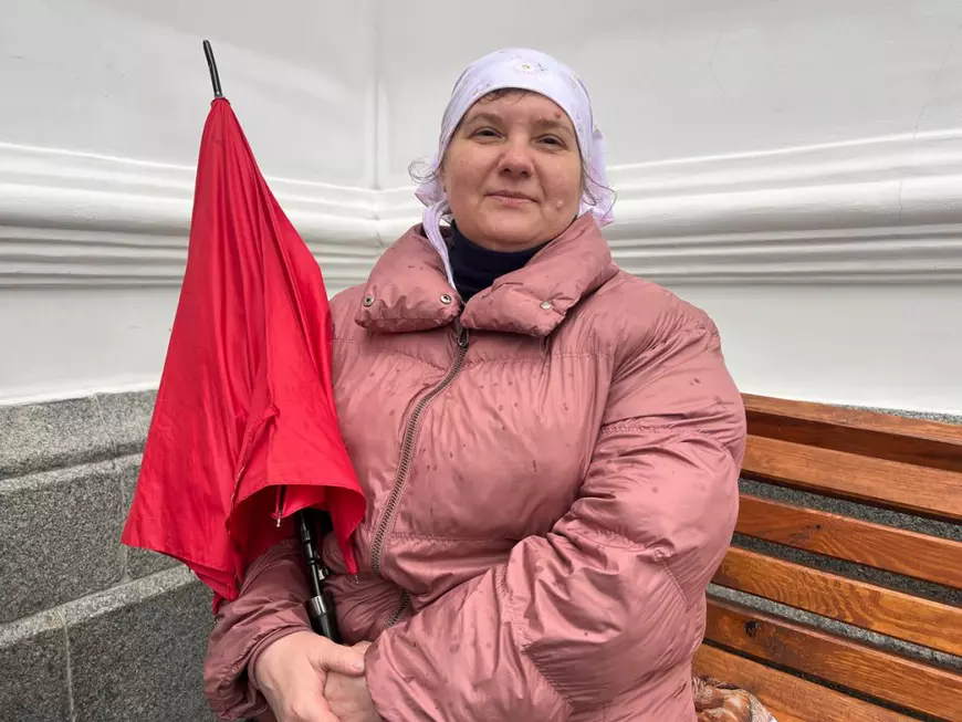 CORESPONDENȚĂ DIN KIEV. În așteptarea Învierii printre baricade, soldați înarmați și alarme, un preot are un mesaj pentru români: „Ne-ați ajutat enorm. Și nu vom uita asta niciodată”