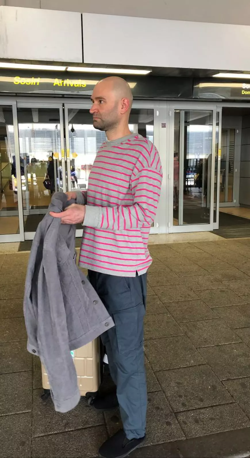 EXCLUSIV | Marius Balo, profesorul român închis 8 ani în China, a ajuns azi acasă: „Chiar în ziua de Paște, e incredibil!”