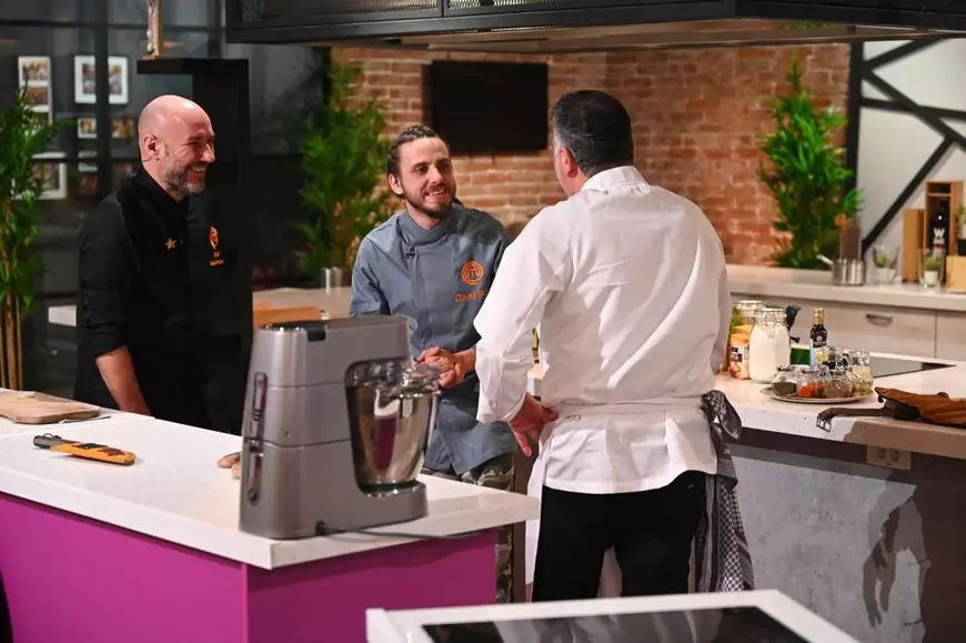 Pavel Bartoș jurizează preparatele chefilor în noua ediție „MasterChef: Restul e plăcere”