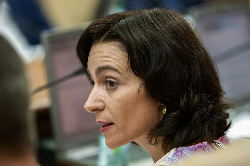 De ce ne fascinează că Maia Sandu călătorește cu low-cost-ul și ce declara lidera de la Chișinău acum trei ani, la Iași