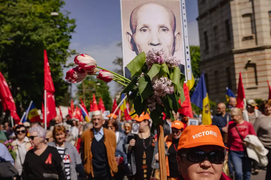 Corespondență de la Chișinău. Cum au sărbătorit zeci de mii de moldoveni Ziua Victoriei, între nostalgia față de URSS și propaganda Moscovei. „Pentru limba română, mergeți în România”