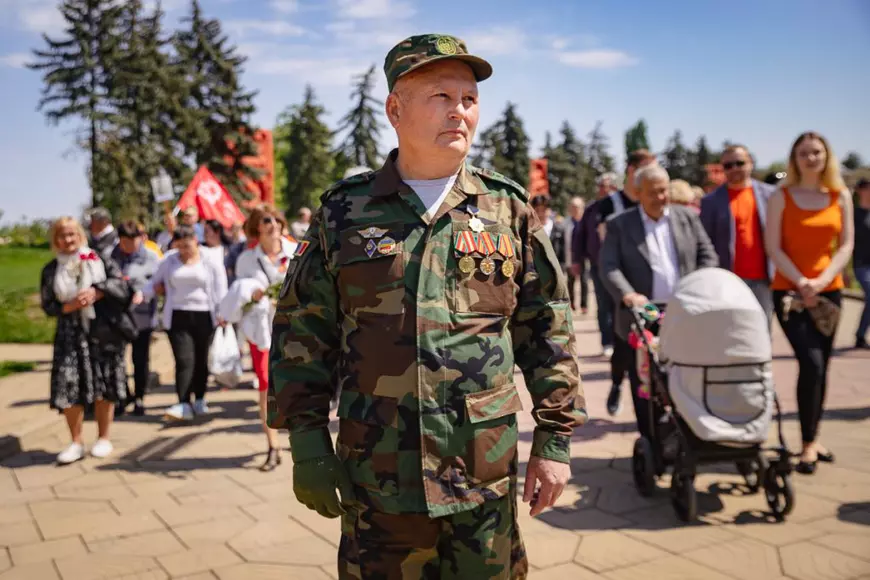 Corespondență de la Chișinău. Cum au sărbătorit zeci de mii de moldoveni Ziua Victoriei, între nostalgia față de URSS și propaganda Moscovei. „Pentru limba română, mergeți în România”