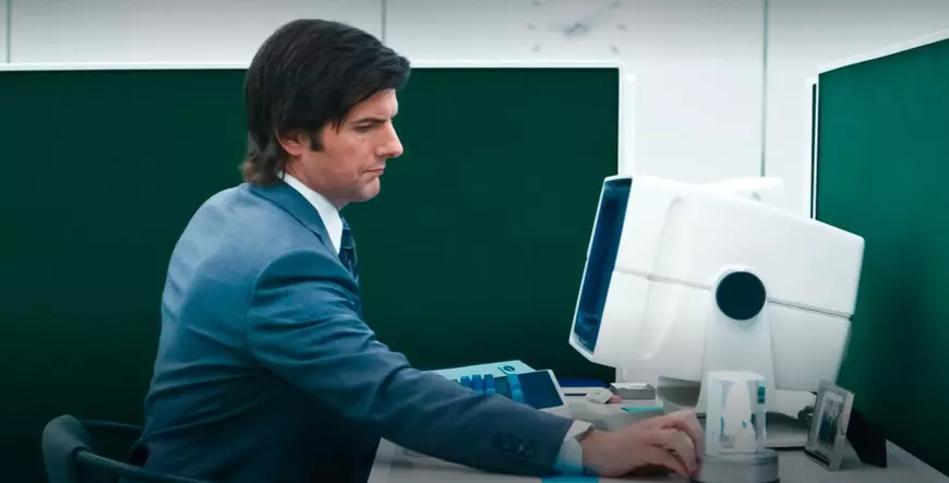 Un serial ce nu trebuie ratat: „Severance” - Separarea conștiinței ultimilor proletari. Ben Stiller e chiar inteligent