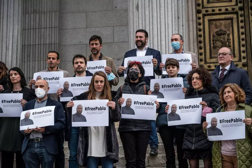 Cine este jurnalistul spaniol închis de 10 săptămâni în Polonia sub acuzația că ar fi spion rus. Organizația Reporteri fără Frontiere cere dovezi