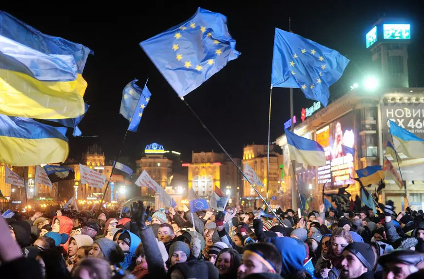 Aderarea Ucrainei la UE este imposibilă „pe scurtătură”, dar catastrofală, dacă va aștepta 20 de ani. Doi politologi români și unul de la Kiev explică