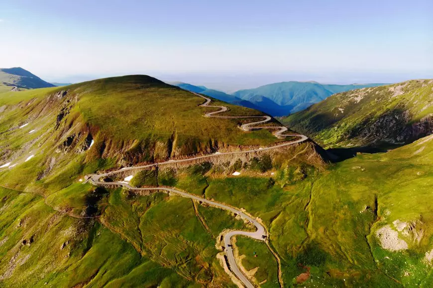 Șosele spectaculoase din Europa- Transalpină fotografiată de sus