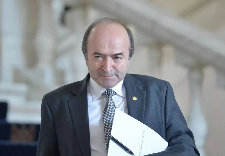 Armata de avocați a Elenei Udrea. Câți apărători are fostul ministru al turismului în cele 5 procese pe care le are în 2022